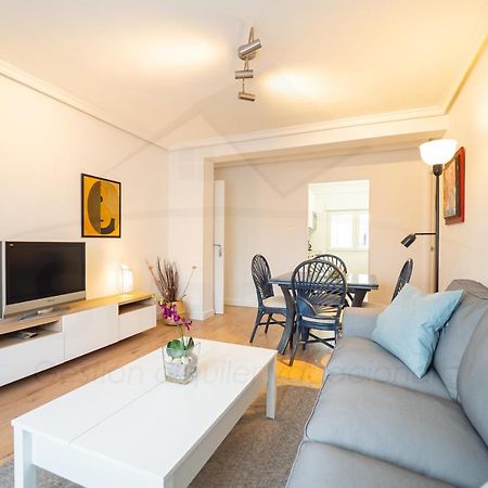 El Carbayedo Apartment Avilés Екстериор снимка