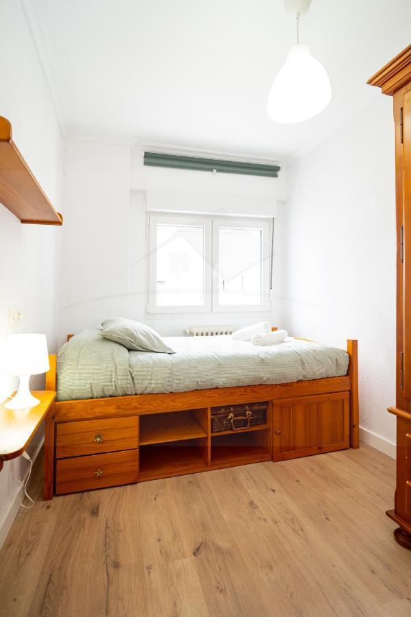 El Carbayedo Apartment Avilés Екстериор снимка