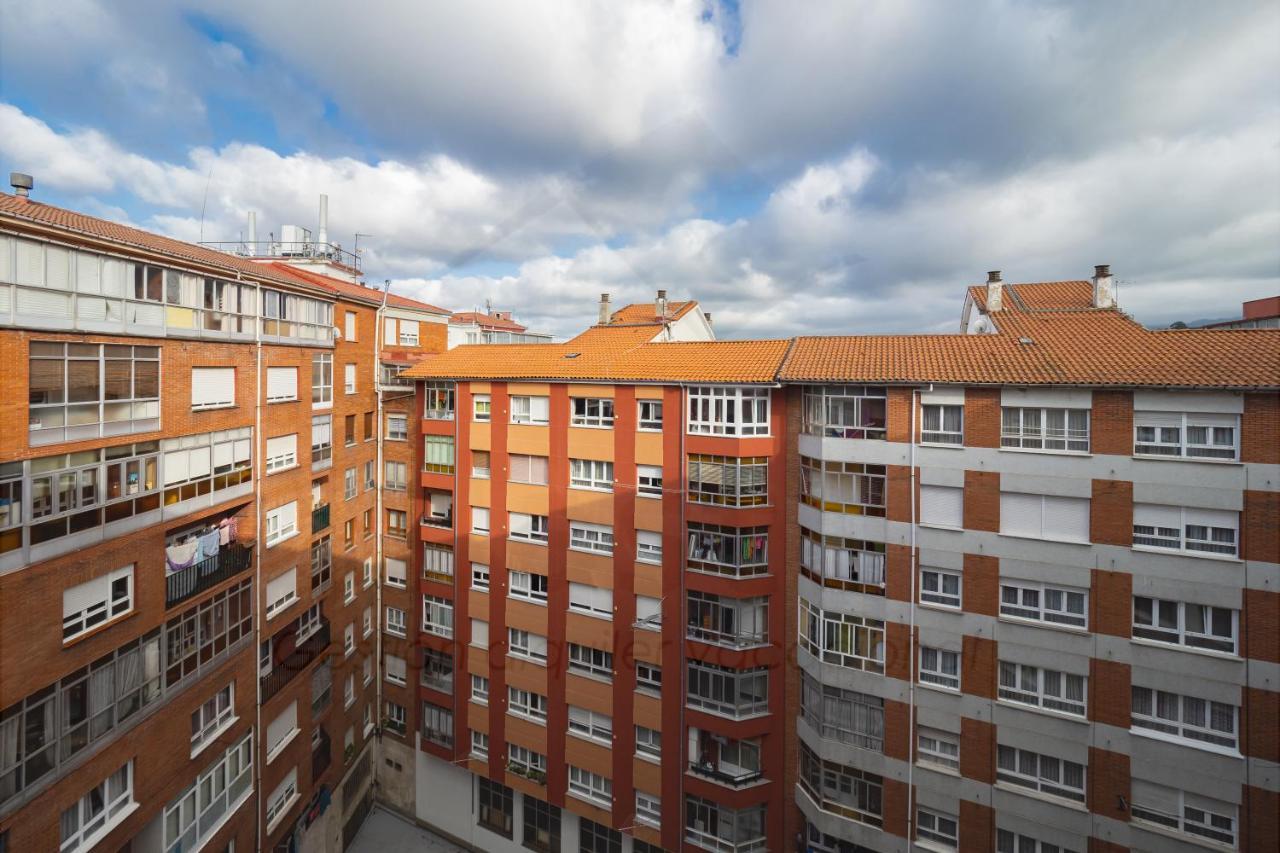 El Carbayedo Apartment Avilés Екстериор снимка
